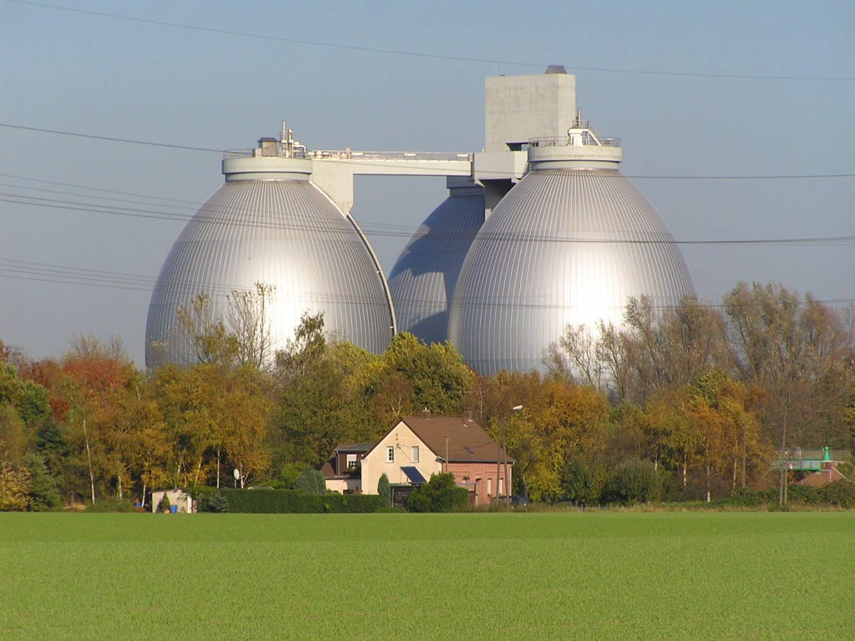 Picture of water treatment digestion towers in Germany.