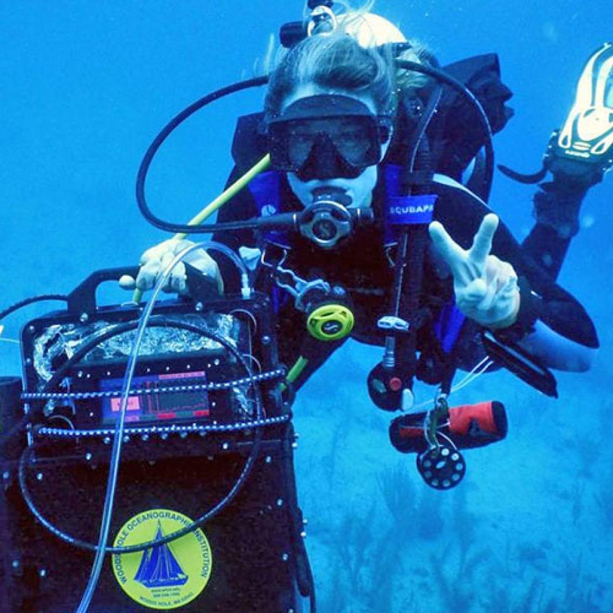 Colleen Hansel scuba diving with DISCO